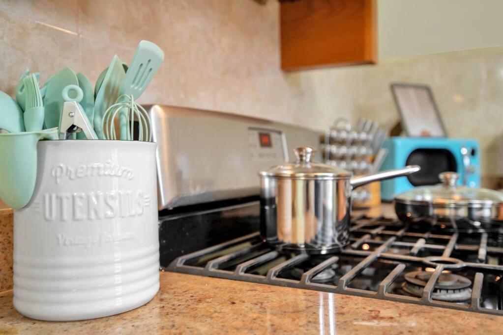 Golden Gem In Heart Of East Rock Quiet 3Br Near Dt And Yale Apartment นิวเฮฟเวน ภายนอก รูปภาพ